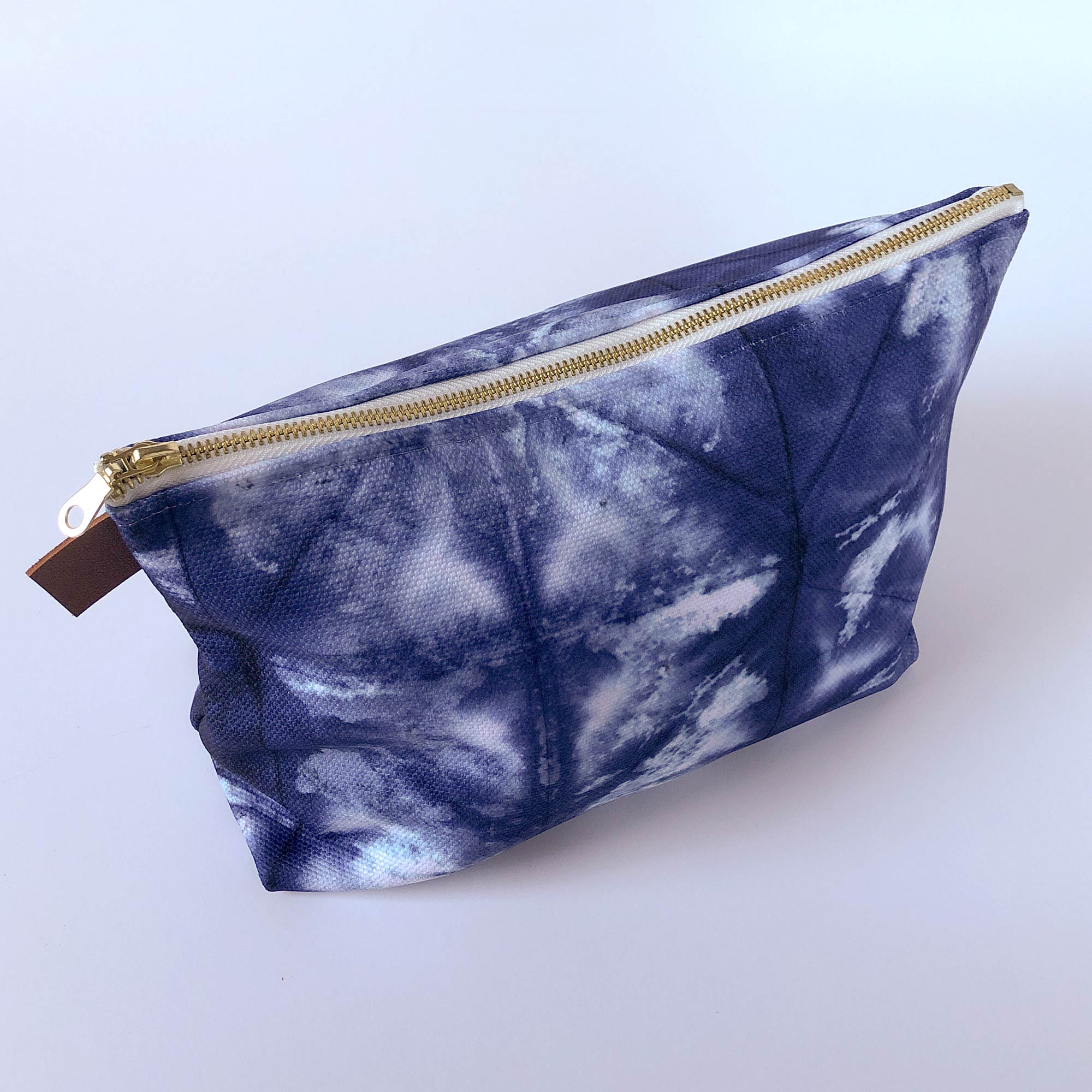 functional and pretty shibori zipper pouch